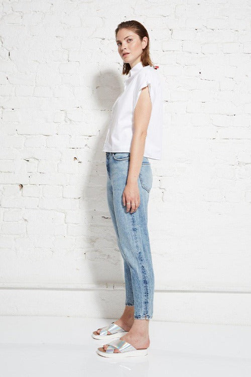 collien-carrot-cropped-bleach-jeans-wunderwerk--fair-fashion-fairtrade-nachhaltigkeit-mode-jesango