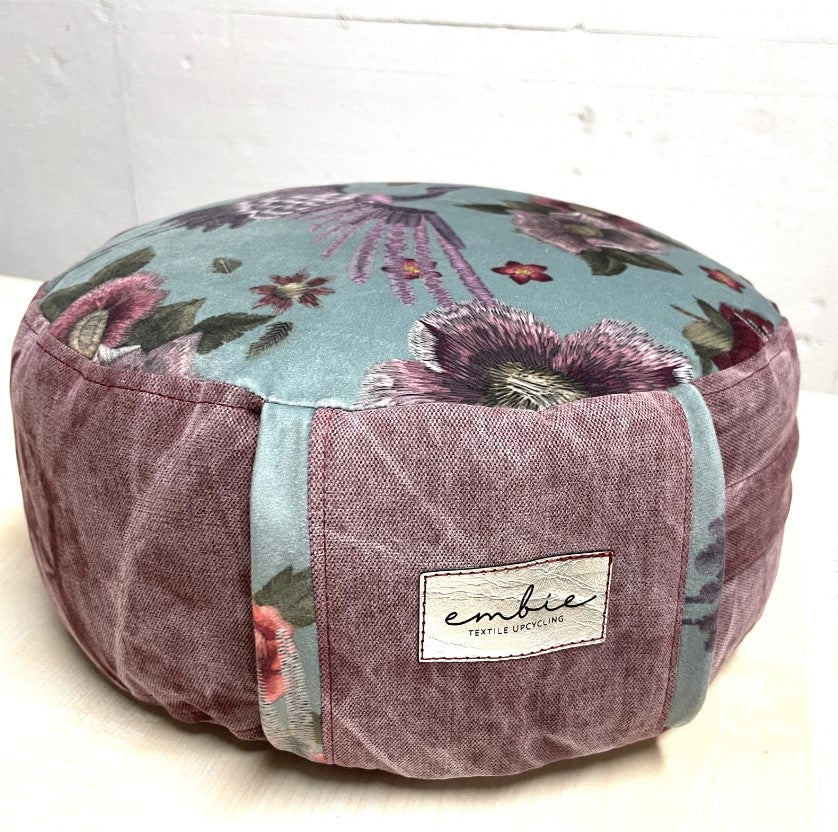 Embie - Velvet Blooming 