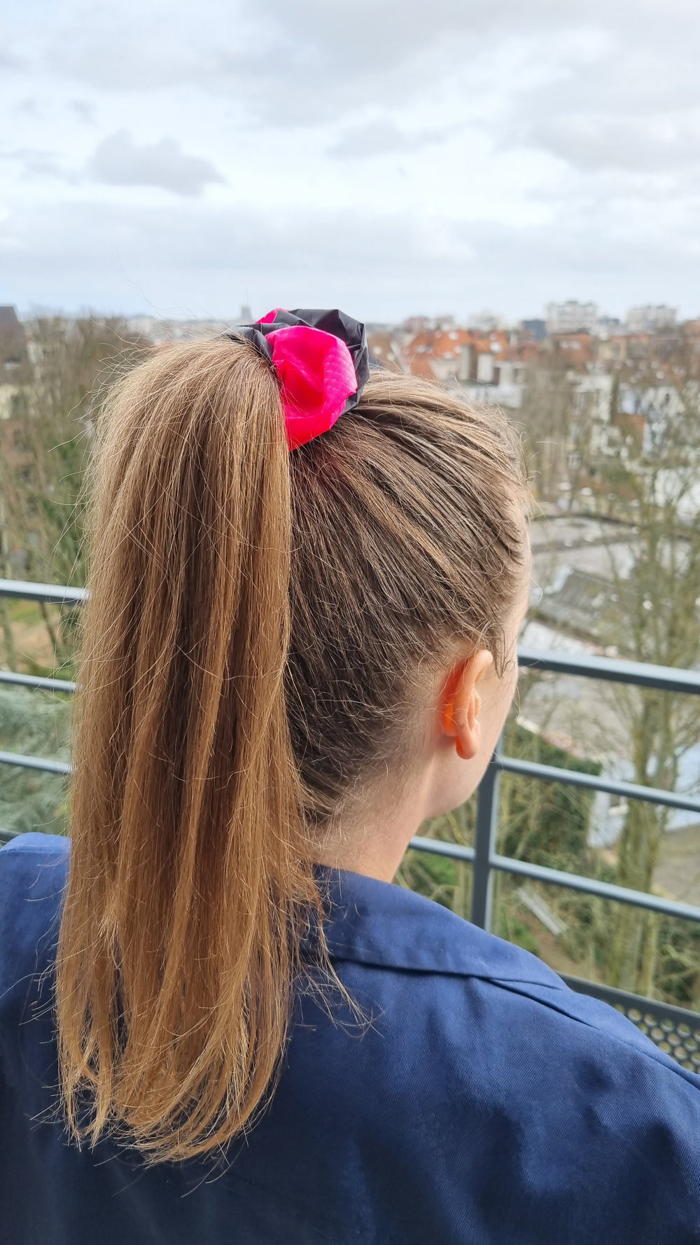 MIOLENTO - Scrunchie, schwarz/pink